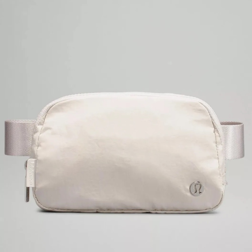 OPAL WHITE lulu lemon everywhere belt bag